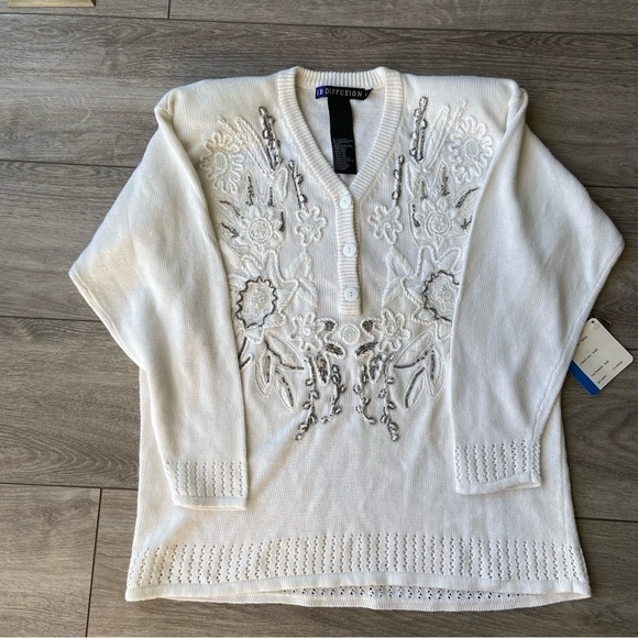 NWT Vintage IB. Diffusion Embellished Embroidered  V Neck Sweater - Picture 4 of 14